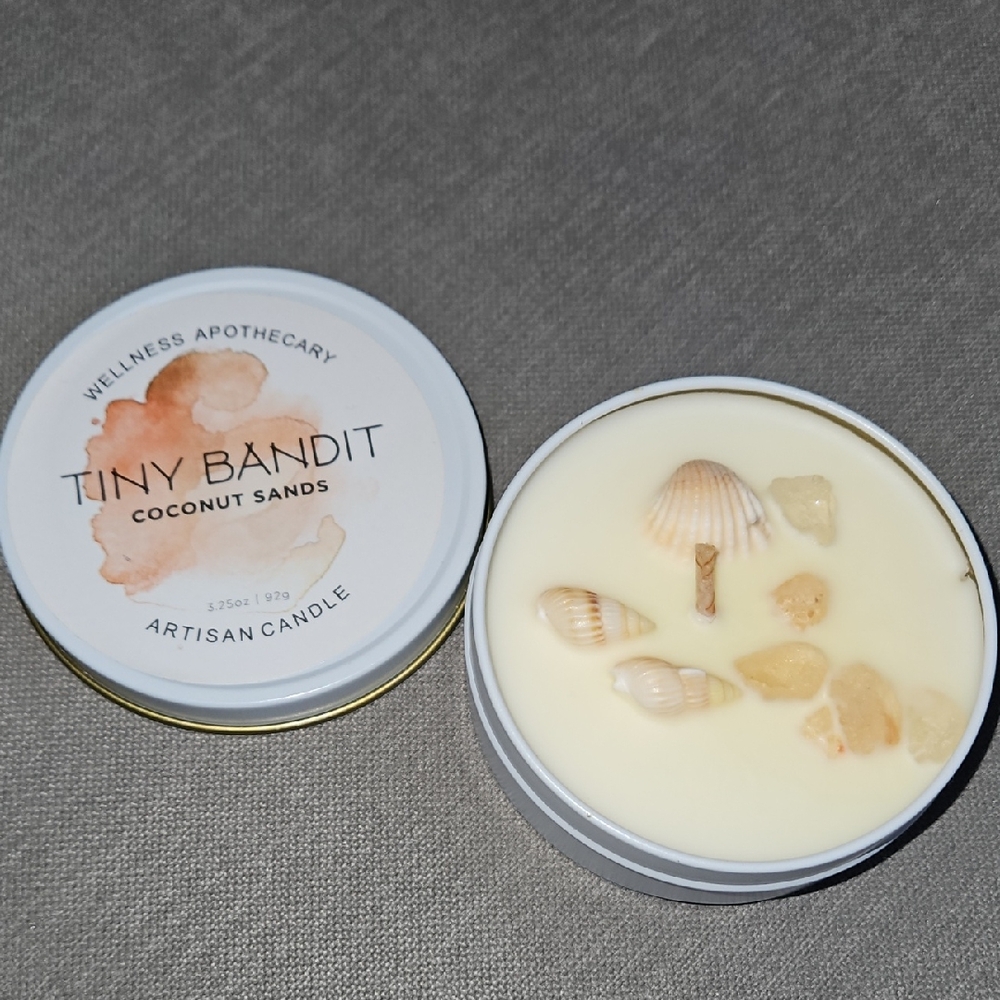 Tiny Bandit Coconut Sands Candle, Beachly